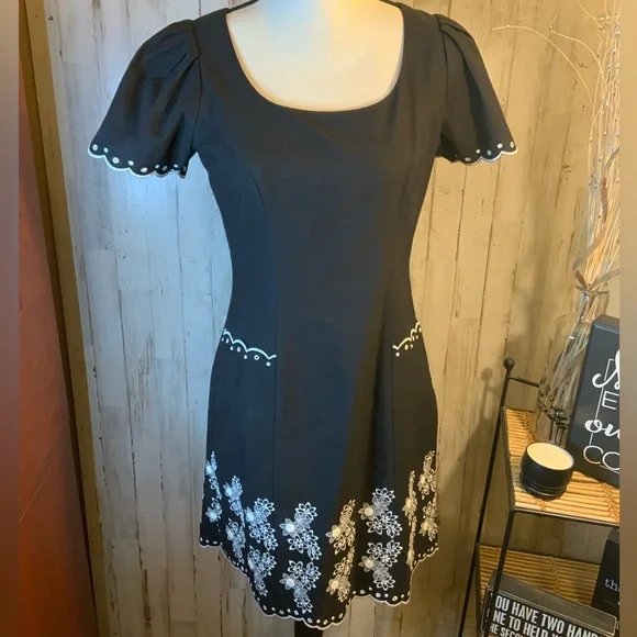 Betsey Johnson | Dresses | Betsey Johnson Nwt Embroidered Dress Size 6 |  Poshmark